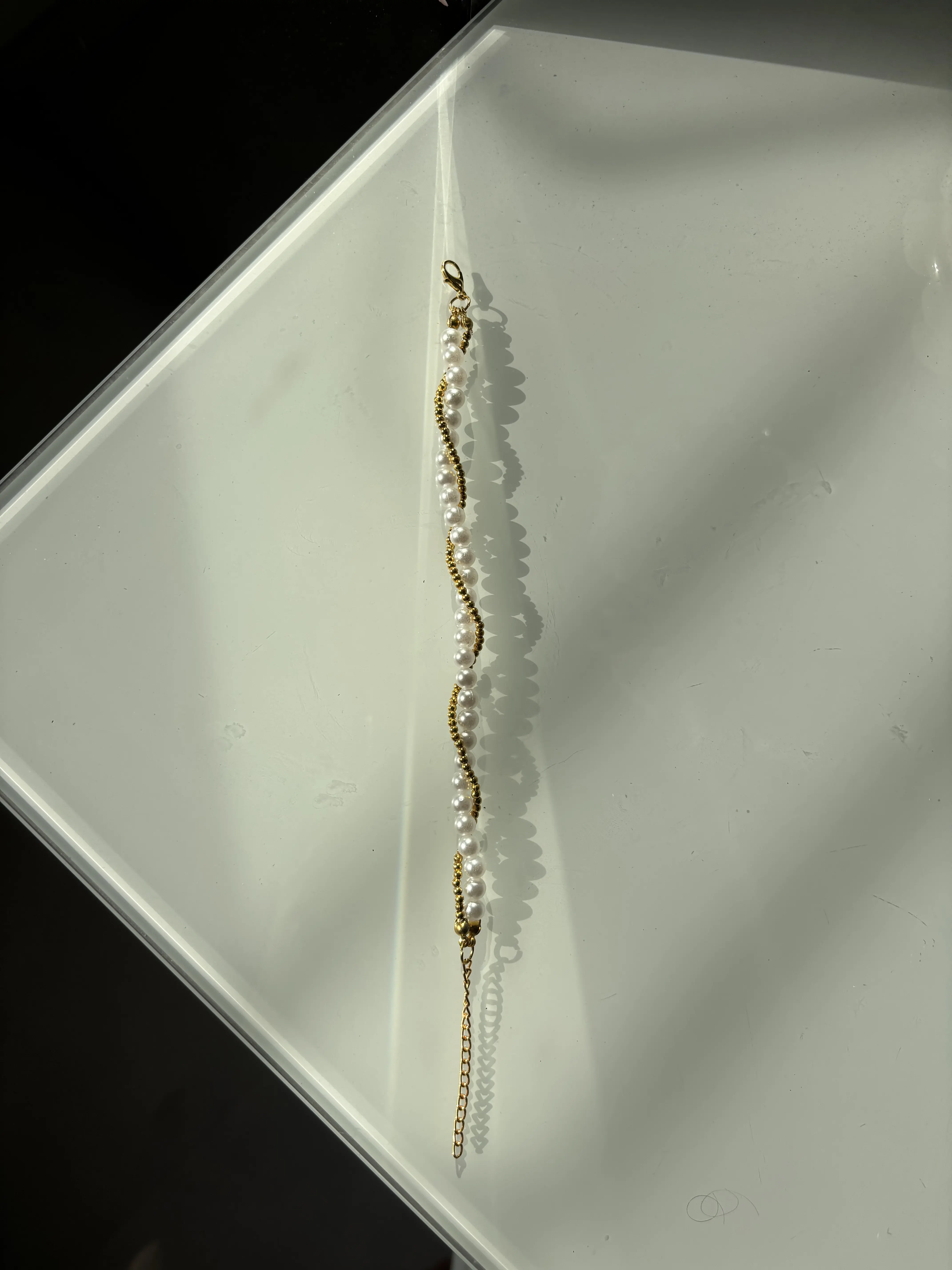 GOLDEN PEARL BRACELET