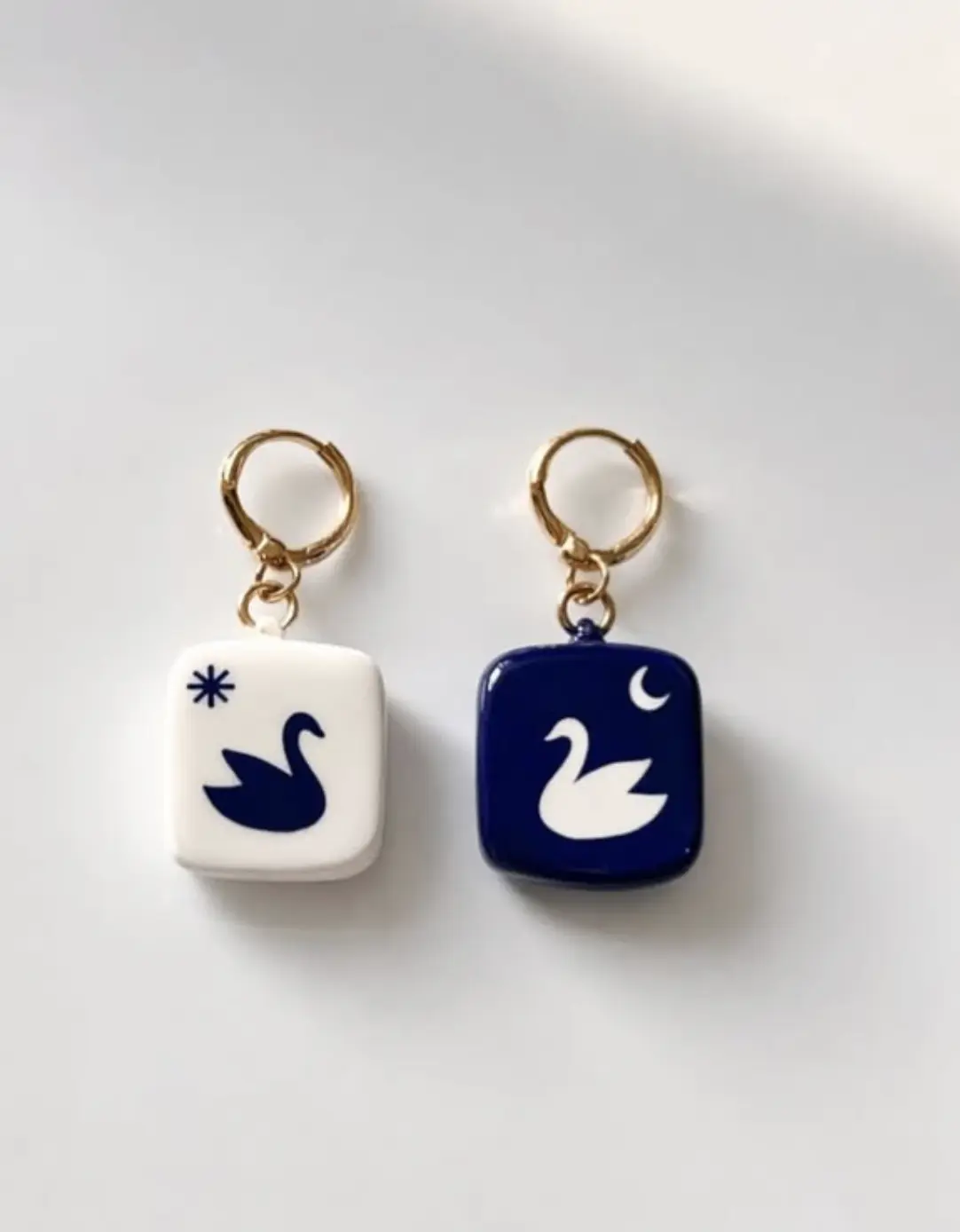 SWAN EARRINGS