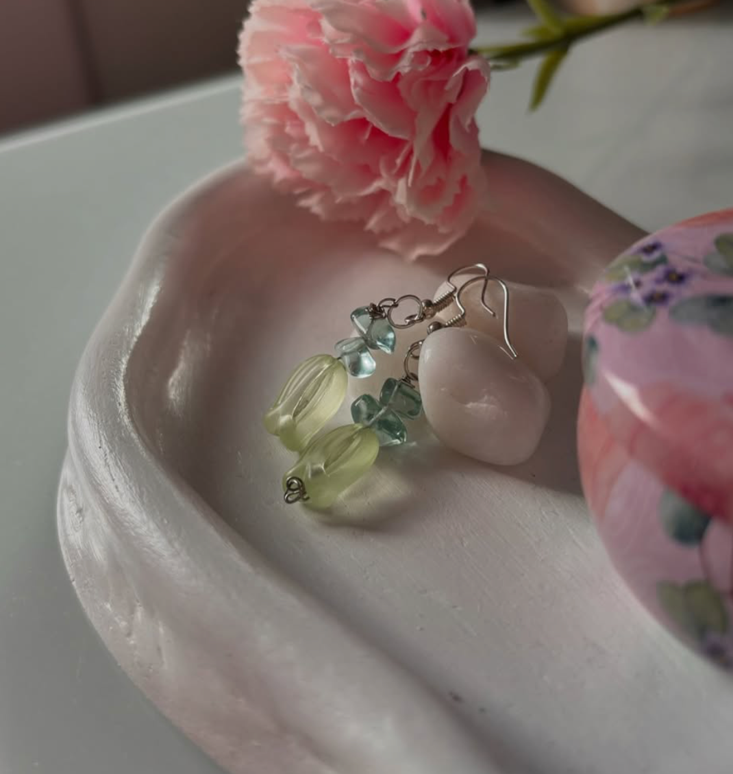 TULIP EARRINGS (GREEN)